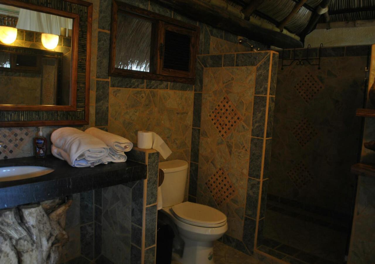 Eco Hotel Tahawi Ajijic Ngoại thất bức ảnh