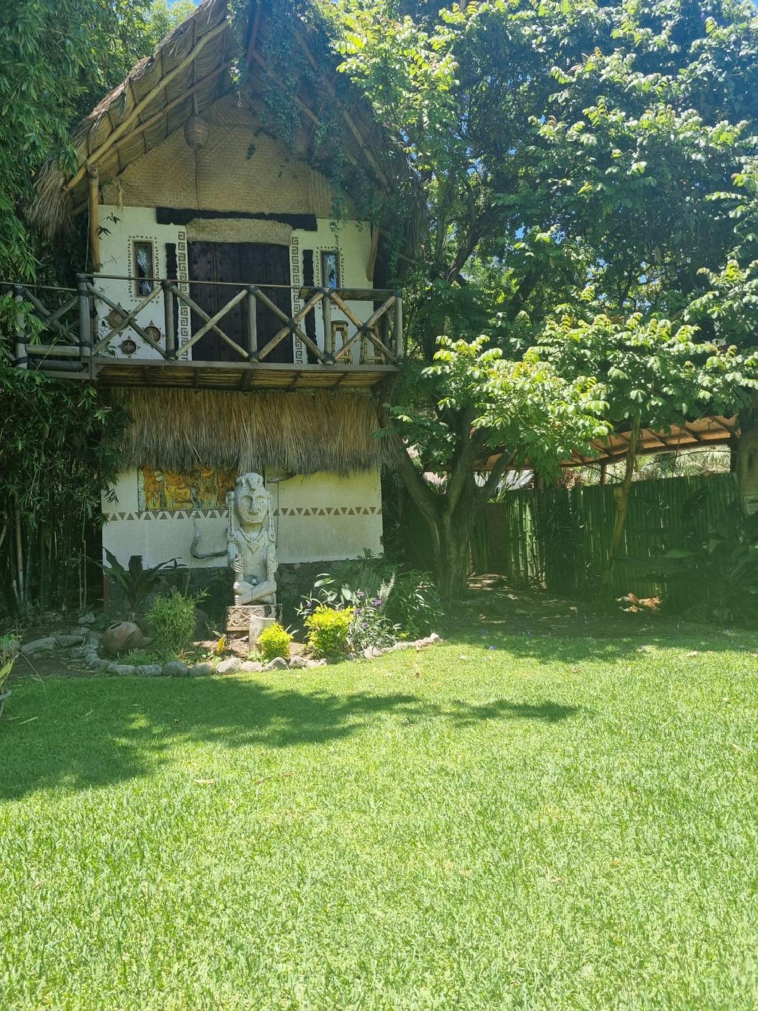 Eco Hotel Tahawi Ajijic Ngoại thất bức ảnh